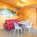 Le Houda Et En Option Dom wakacyjny Nîmes