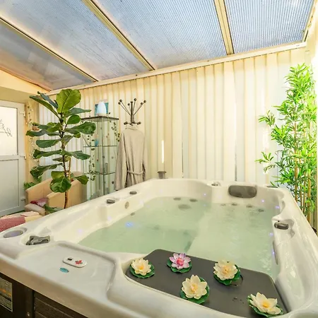 Le Houda Et En Option Ferienhaus