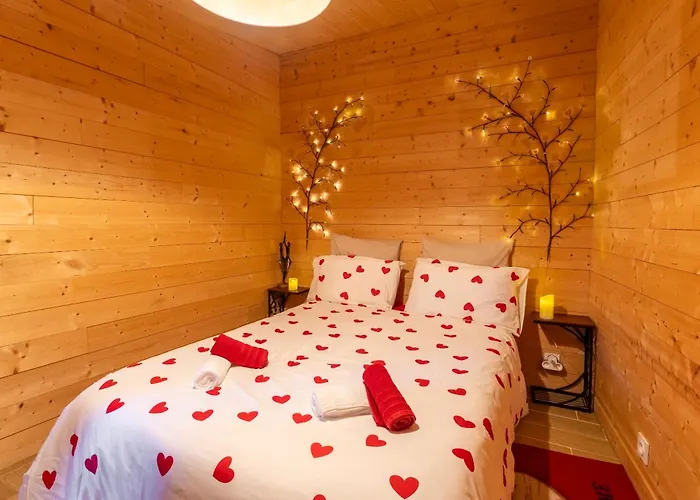 Le Houda Et En Option Nimes